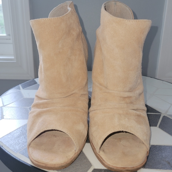 Chinese Laundry open toe slouchy Booties - Picture 4 of 8